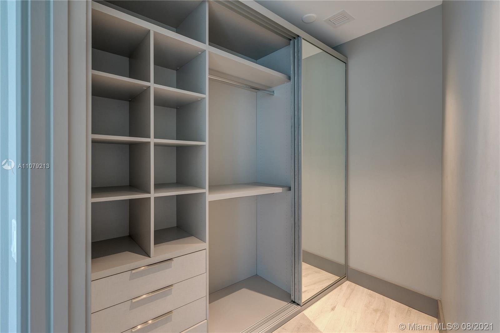 Porsche Design Tower - Residential