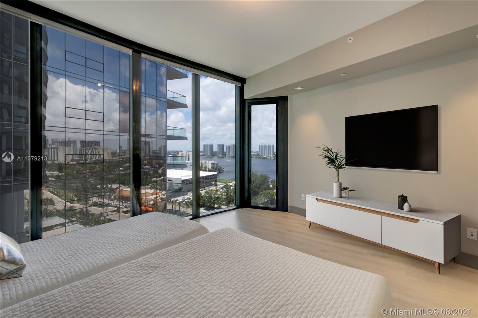 Porsche Design Tower - Residential