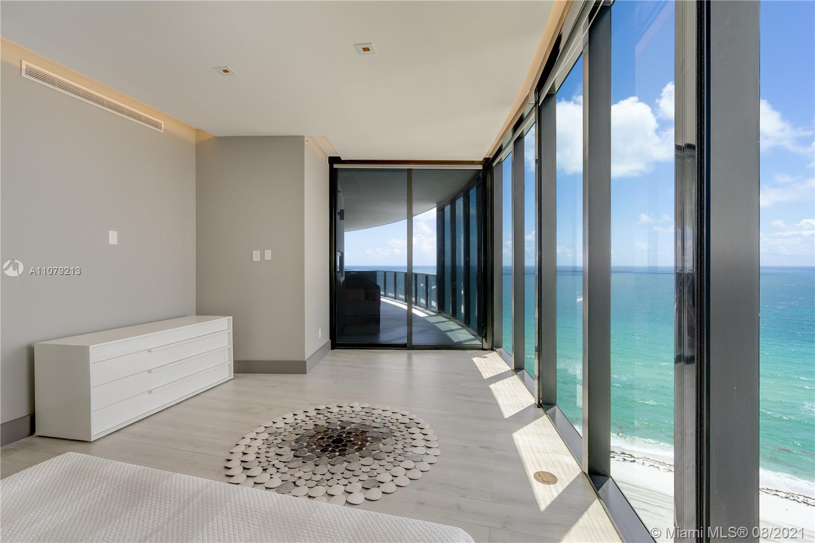 Porsche Design Tower - Residential