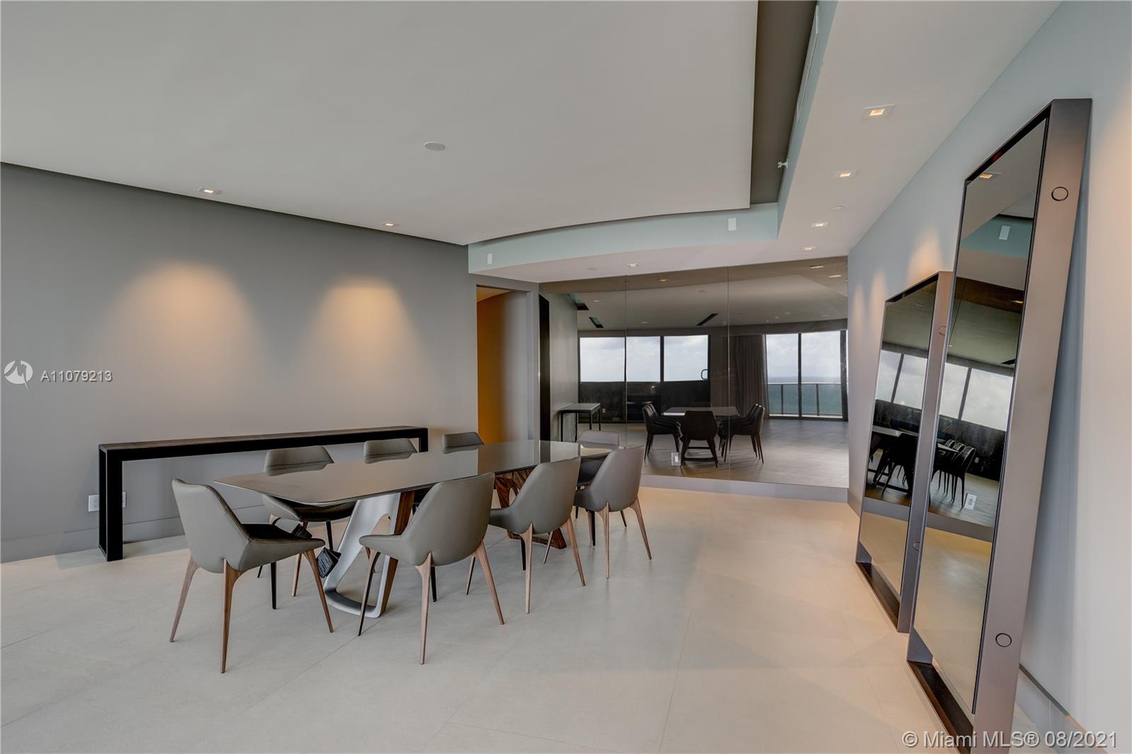 Porsche Design Tower - Residential