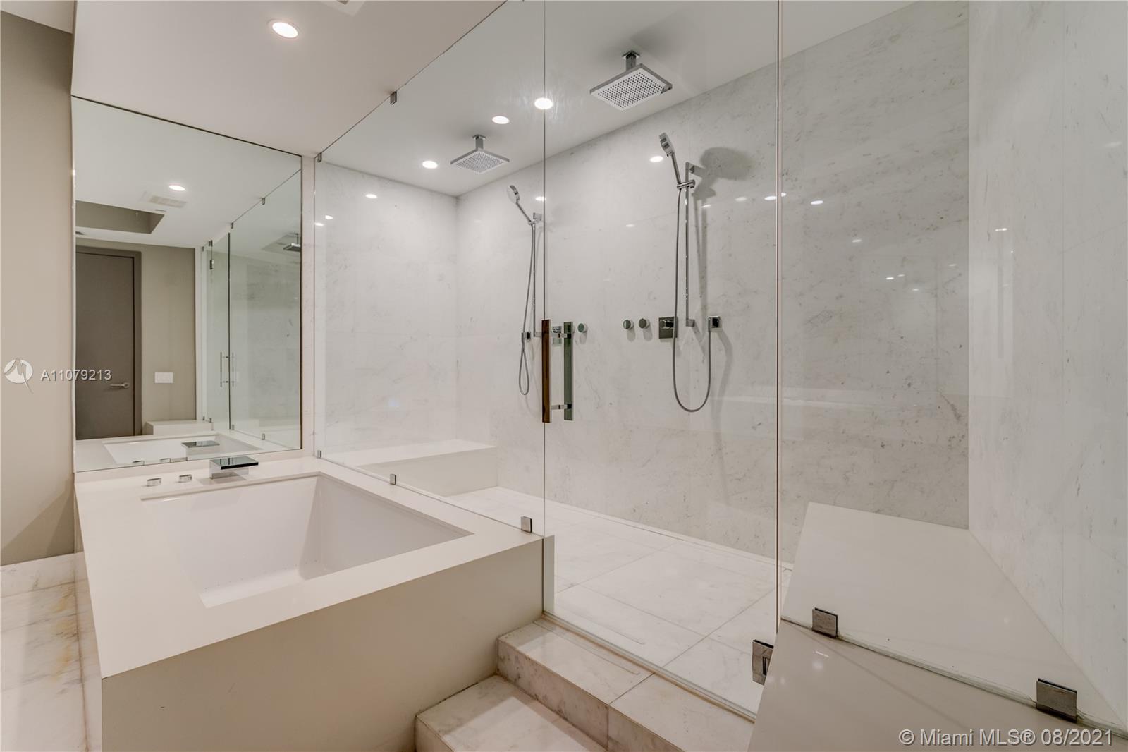 Porsche Design Tower - Residential