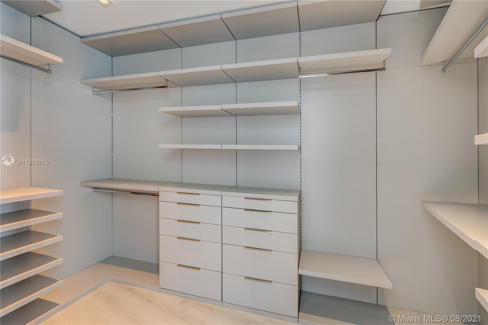 Porsche Design Tower - Residential