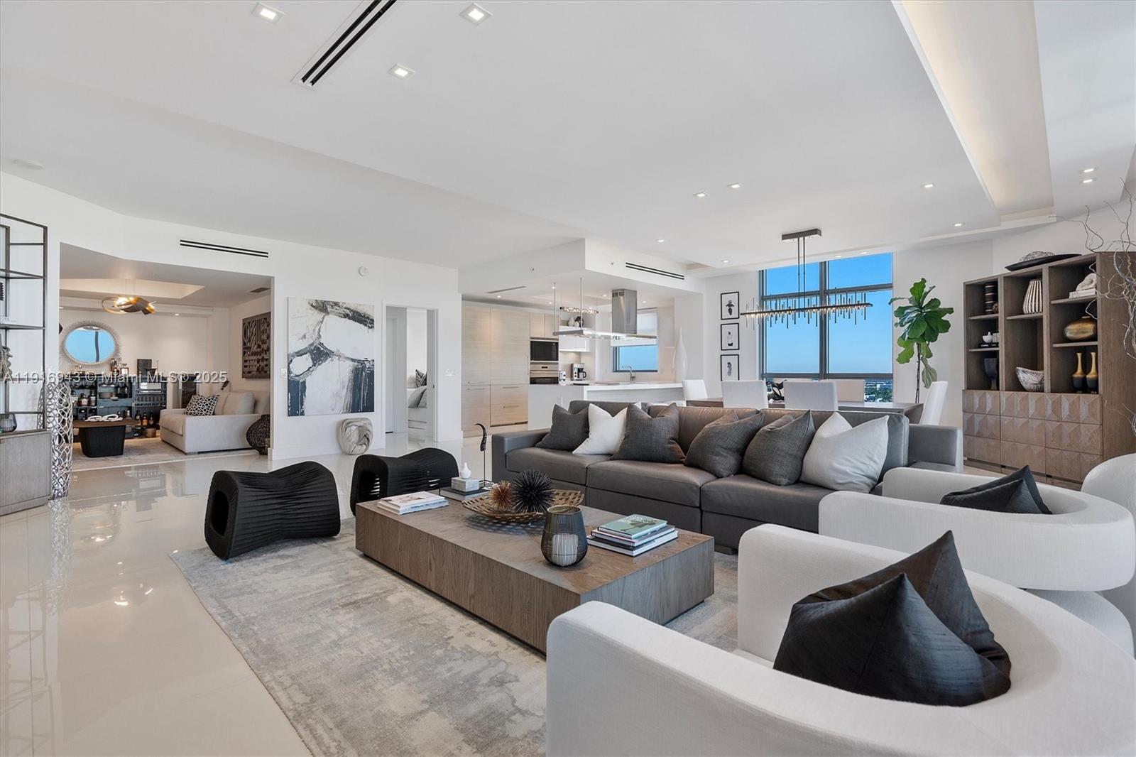 MARINA PALMS RESIDENCES N - Residential