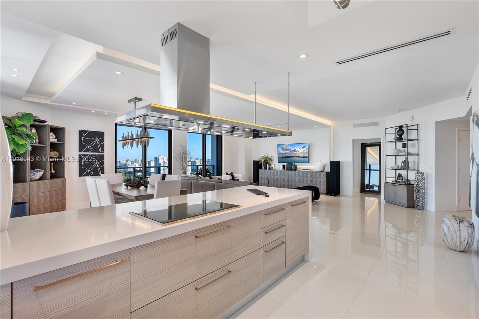 MARINA PALMS RESIDENCES N - Residential