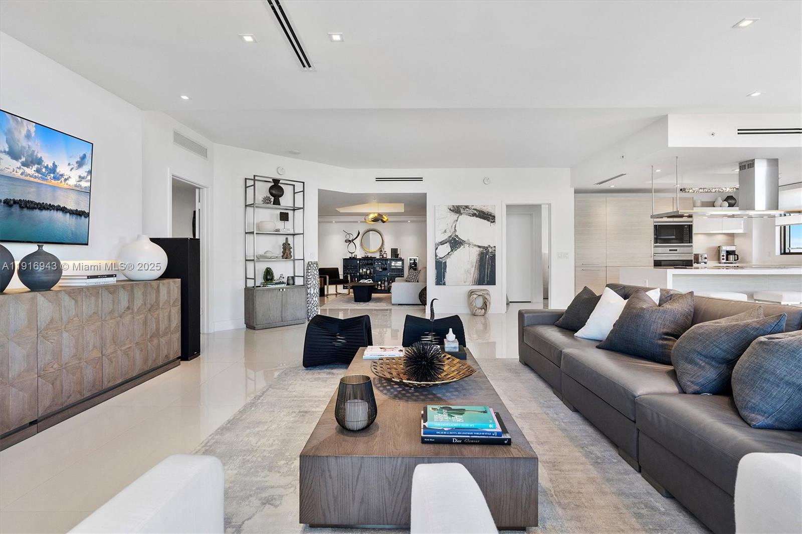 MARINA PALMS RESIDENCES N - Residential