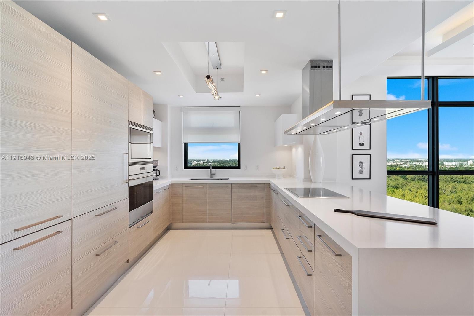 MARINA PALMS RESIDENCES N - Residential