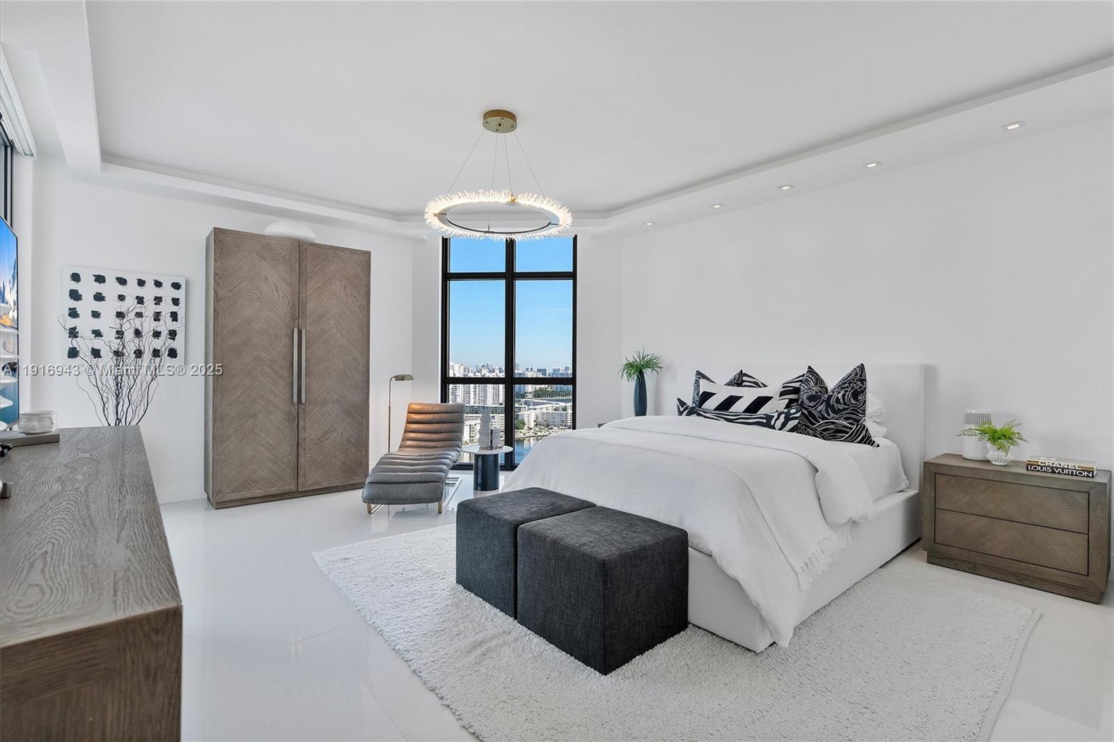 MARINA PALMS RESIDENCES N - Residential