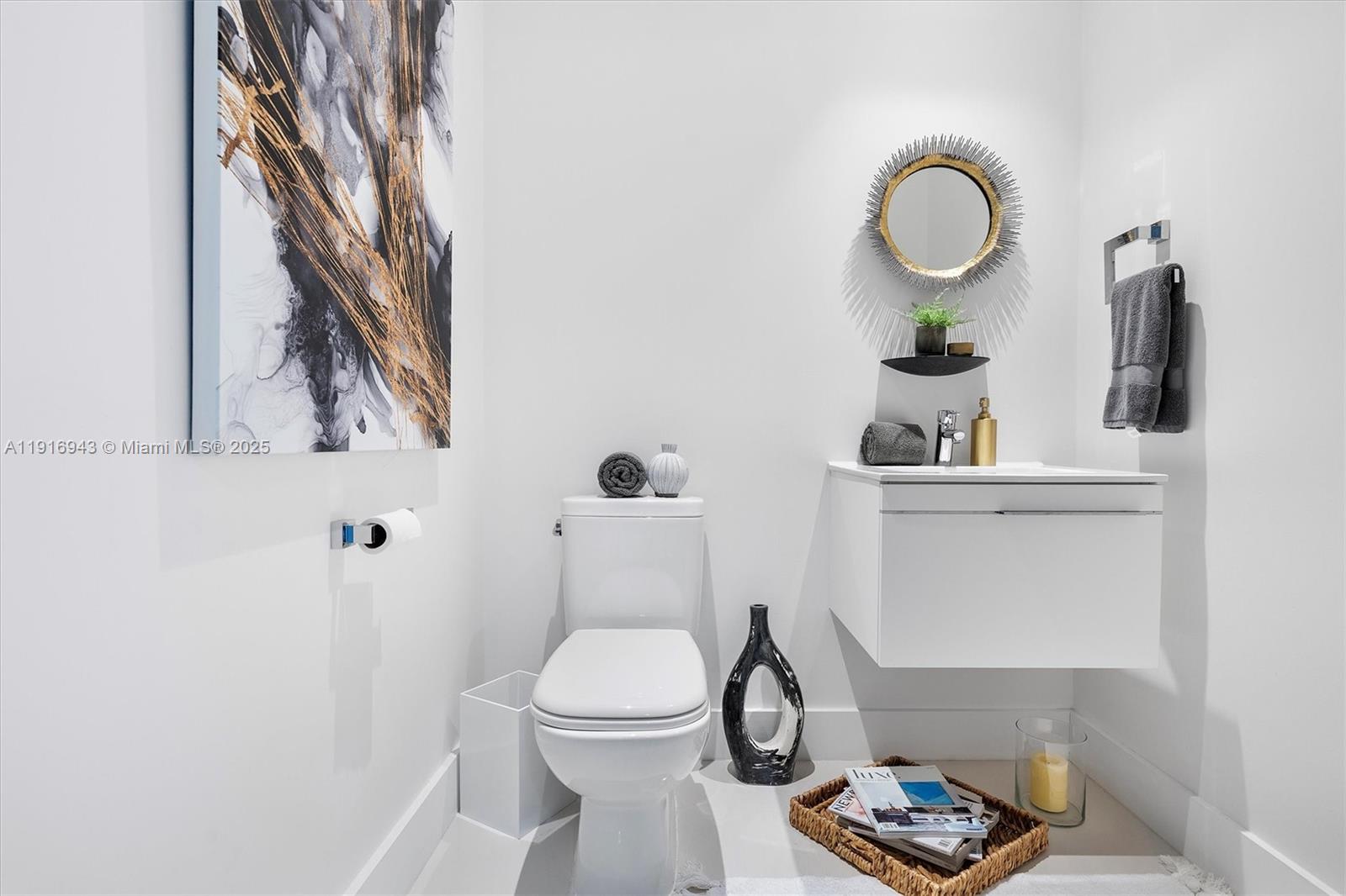 MARINA PALMS RESIDENCES N - Residential