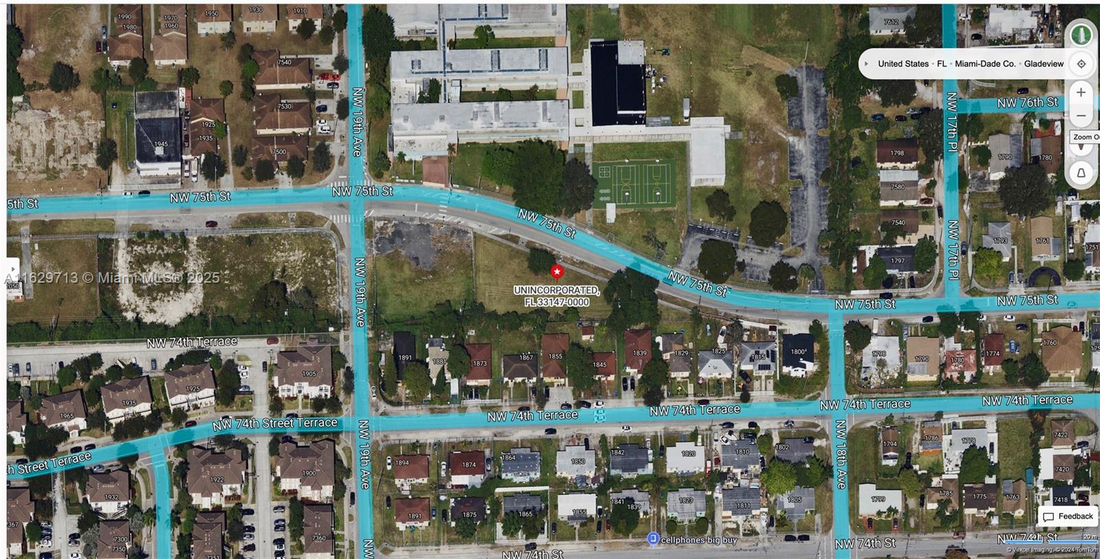 Main image without alt text