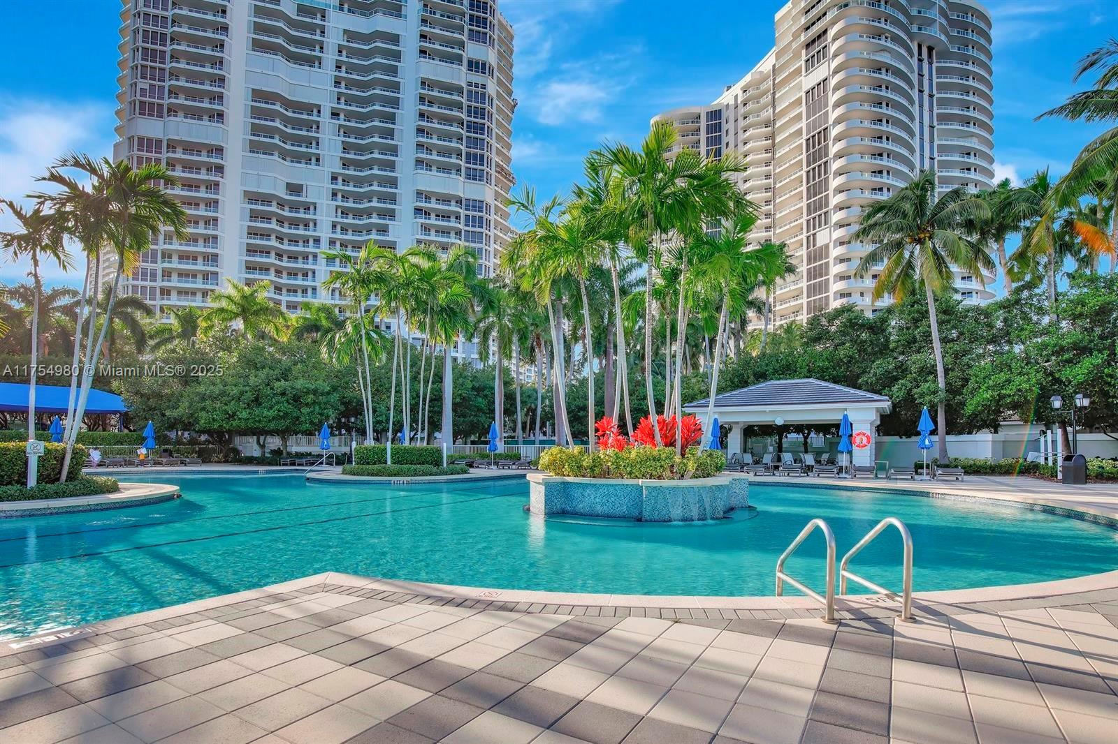 NORTH TOWER AT THE POINT - Residential