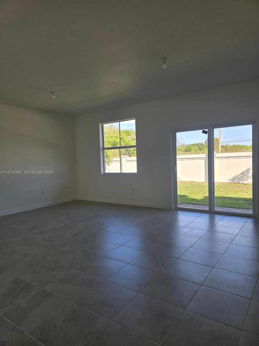 Keys Gate Sub - Residential Lease