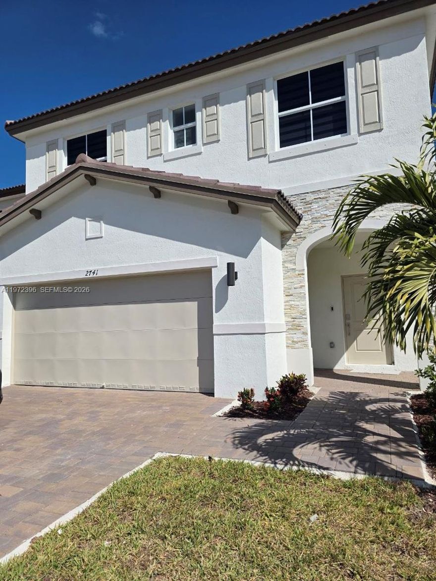 Stunning Brand-New Luxury Home in Homestead
Experience modern living in this beautifully designed, brand-new 5-bedroom residence, perfectly located in the desirable Homestead area. This elegant home offers spacious interiors, refined finishes, and a layout designed for both comfort and style.
Featuring 5 generously sized bedrooms, with 4 bedrooms thoughtfully situated on the second floor, this home provides the perfect balance of privacy and functionality. The gourmet kitchen is completely new and ready to impress, showcasing contemporary design, sleek cabinetry, and installed window treatments and blinds throughout.
A standout feature of the home is the full bedroom with a private bathroom on the first floor — ideal for guests, multi-generational living, or those seeking added accessibility and convenience.
Enjoy the convenience of a private garage and ample parking with space for up to four vehicles.
Ideally located near excellent schools, including charter, elementary, and high schools, as well as close to shopping, dining, and all essential amenities.
Completely new and move-in ready, this exceptional rental opportunity combines luxury, comfort, and location.
A place you’ll be proud to call home.