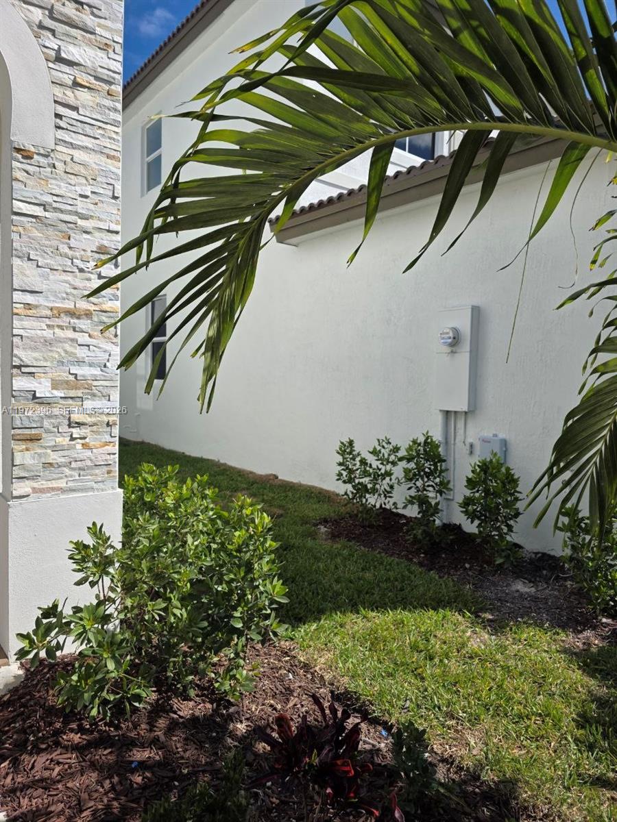 Keys Gate Sub - Residential Lease