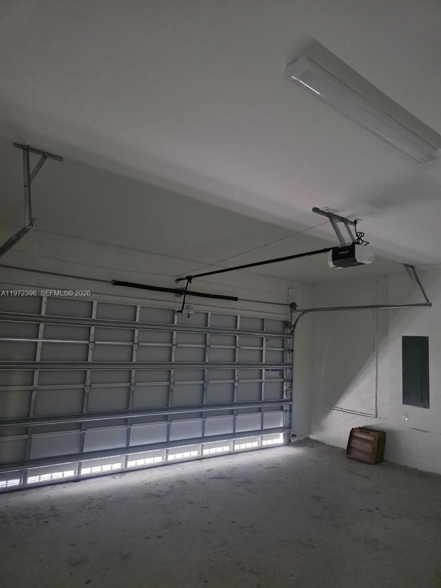 Keys Gate Sub - Residential Lease