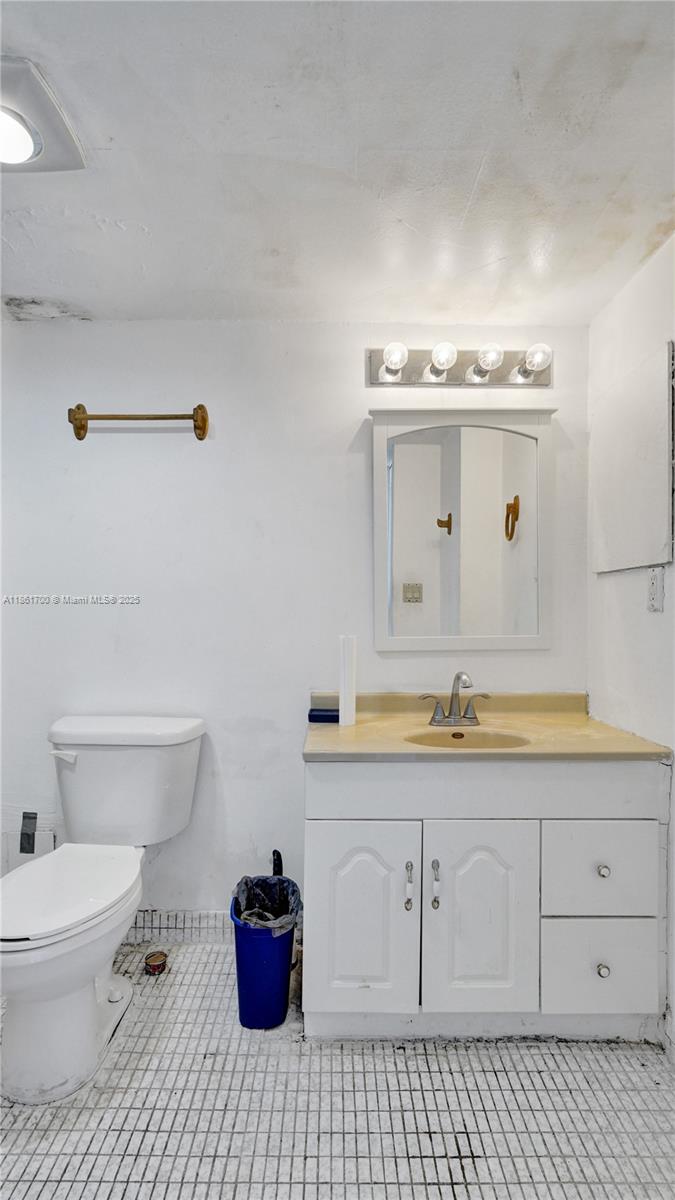 BRAVURA II CONDO - Residential