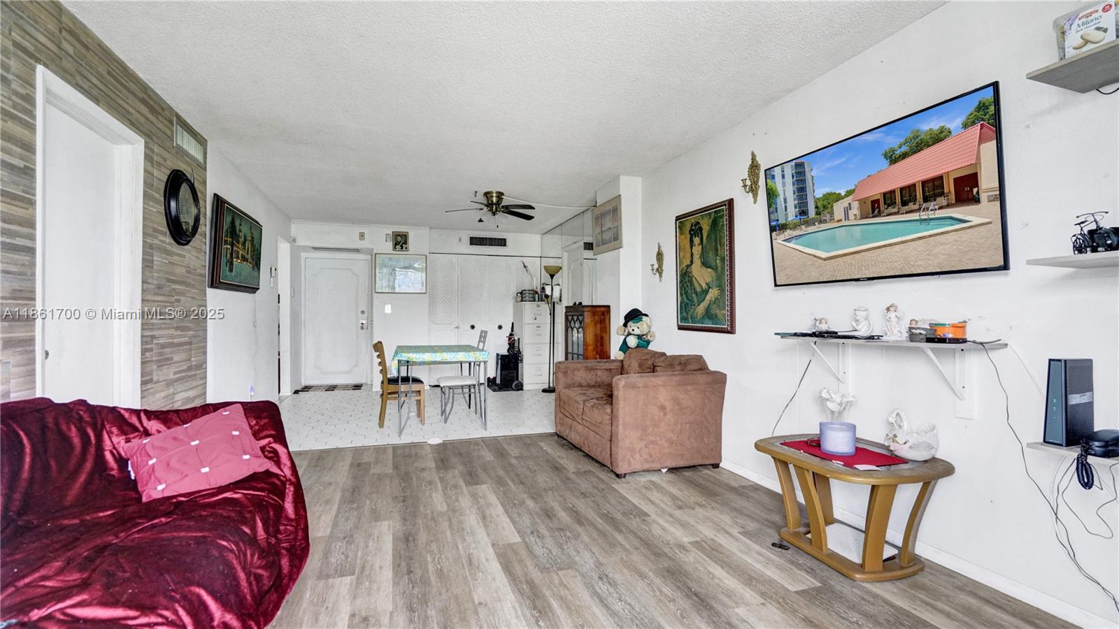 BRAVURA II CONDO - Residential