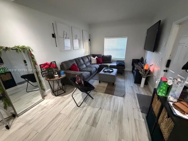 VILLAS AT HARBOR ISLES CO - Residential