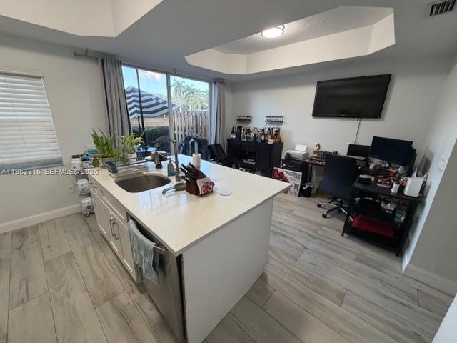 VILLAS AT HARBOR ISLES CO - Residential