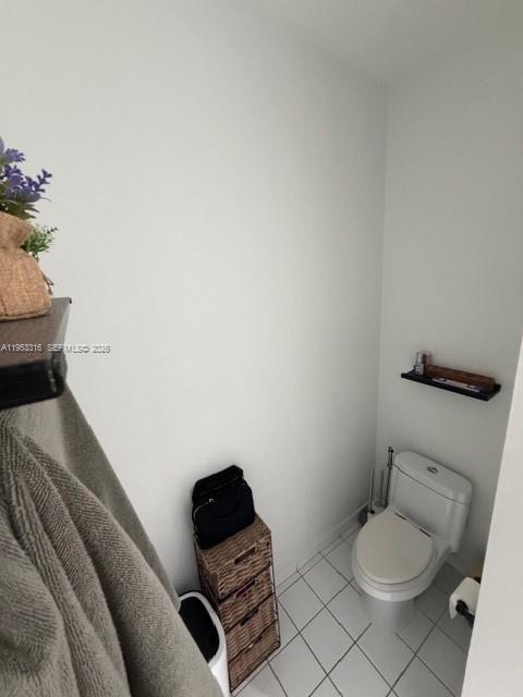 VILLAS AT HARBOR ISLES CO - Residential