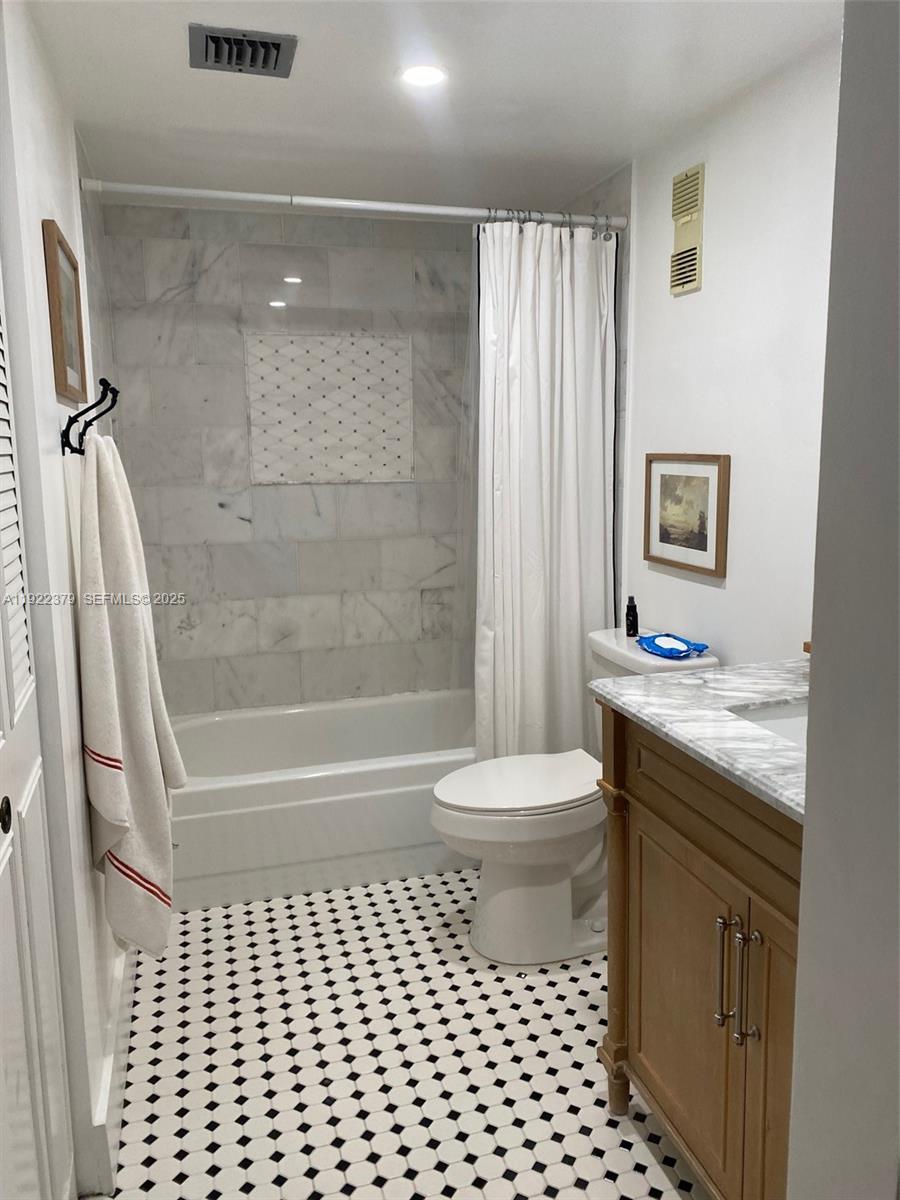 POINCIANA 2 OF PINE ISLAN - Residential