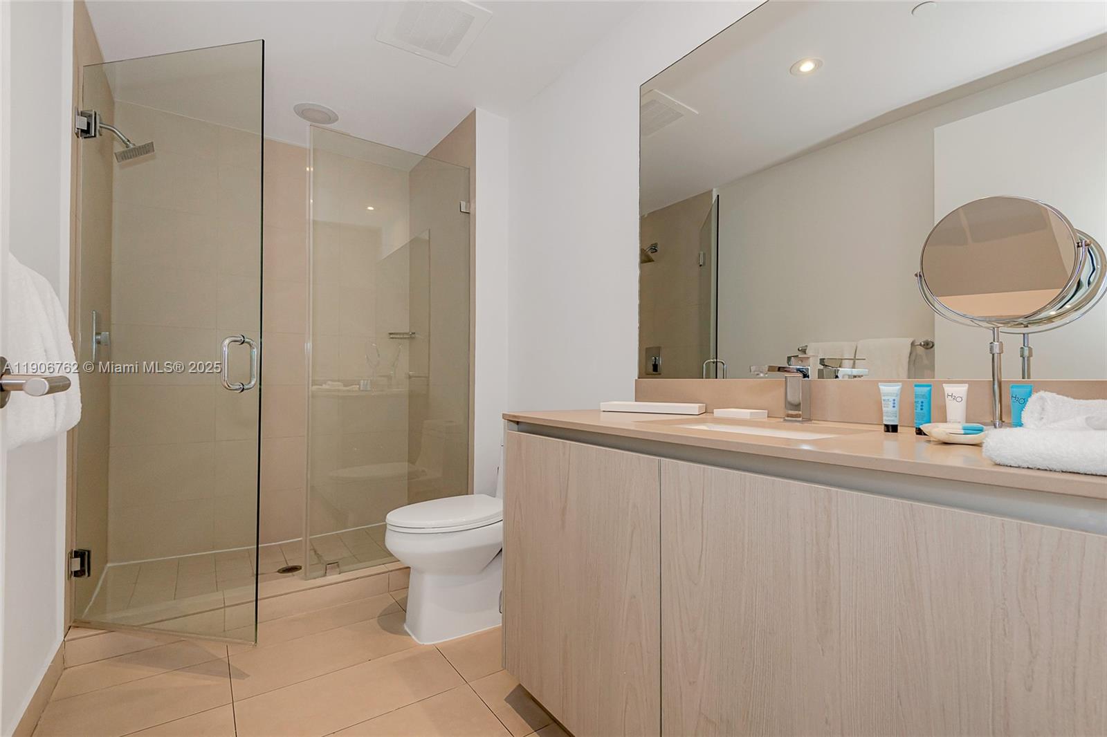 4111 SOUTH OCEAN DRIVE CO - Residential