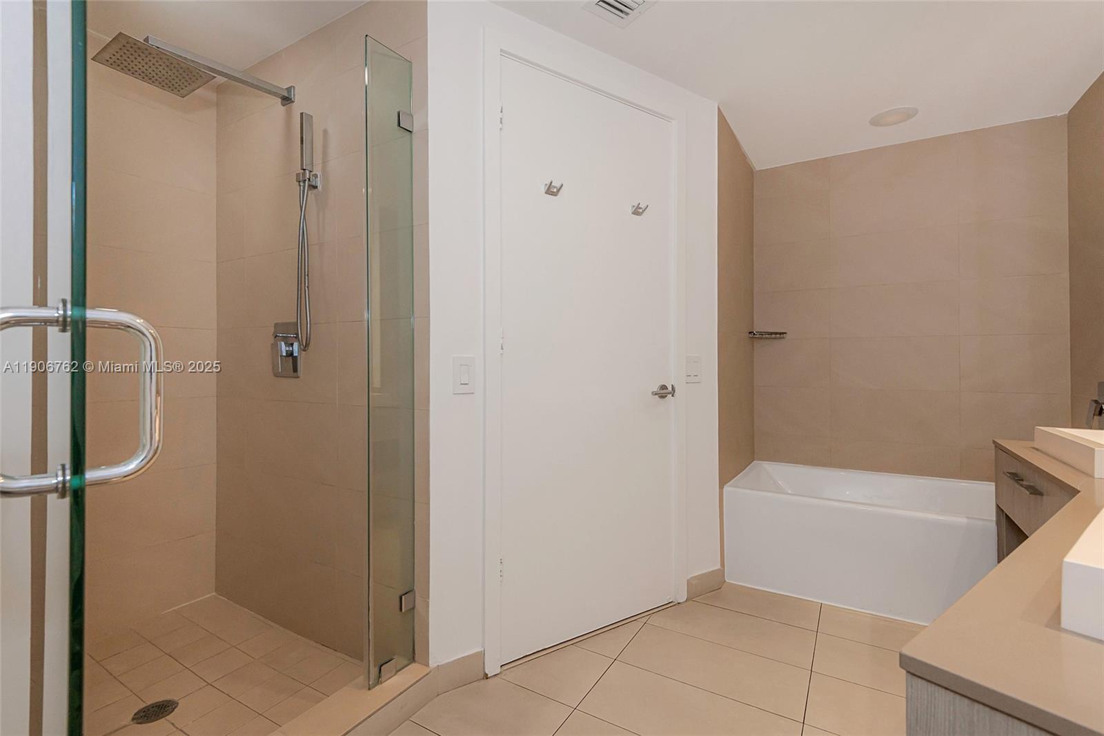 4111 SOUTH OCEAN DRIVE CO - Residential