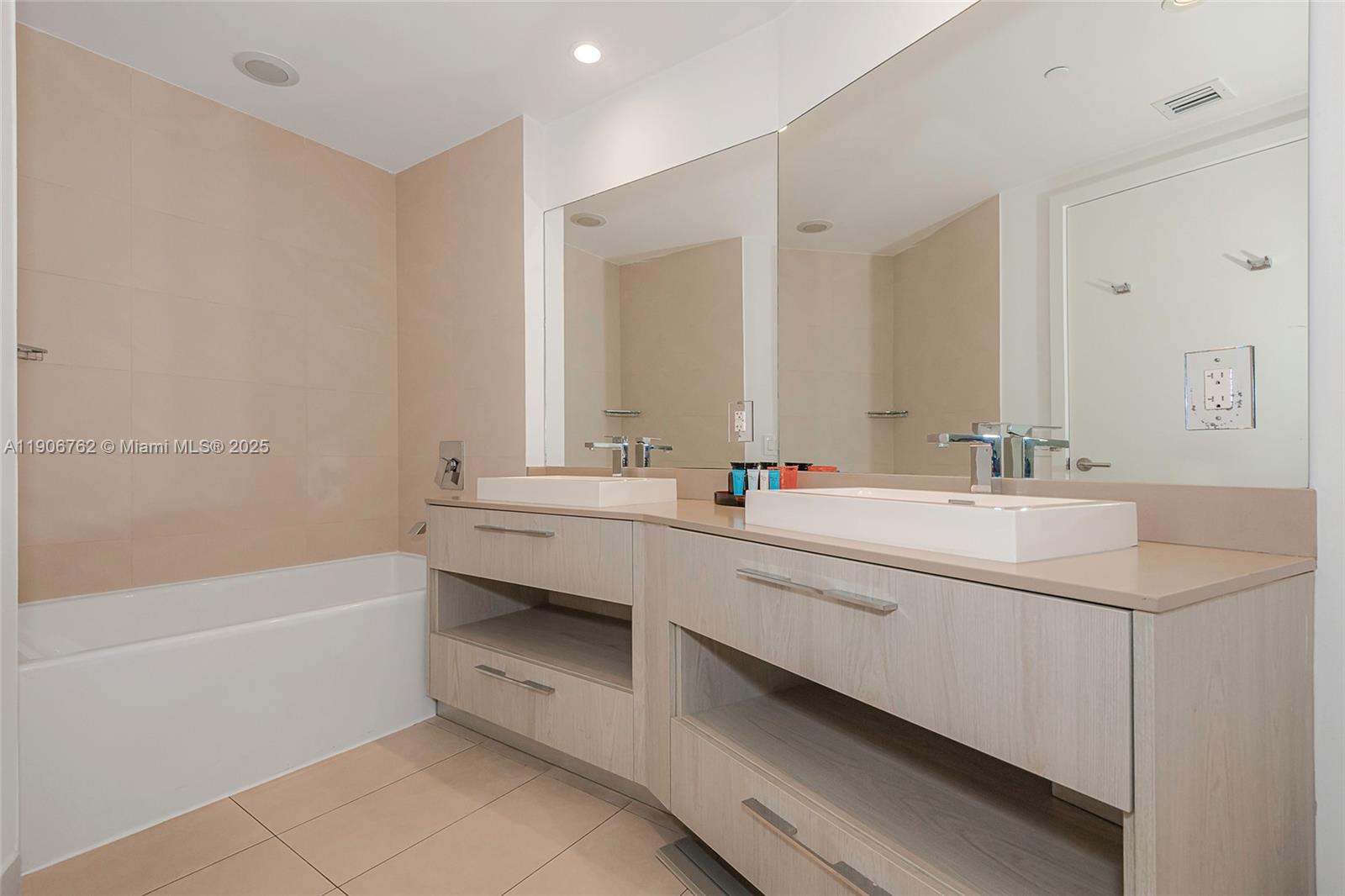 4111 SOUTH OCEAN DRIVE CO - Residential