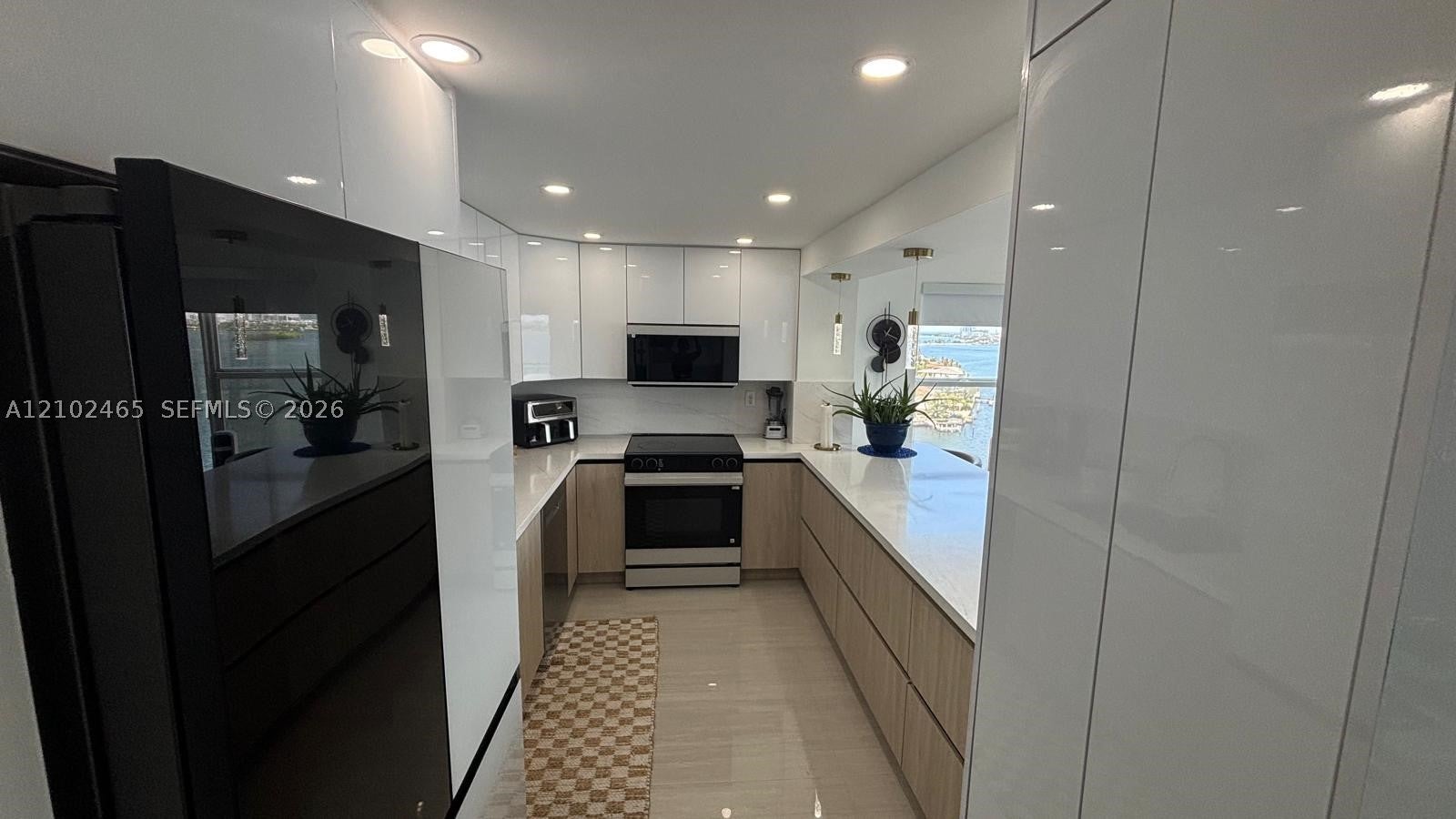 11111 Biscayne Blvd 16A