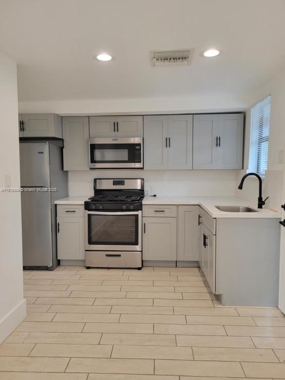 CITY OF MIAMI SOUTH - Residential Lease