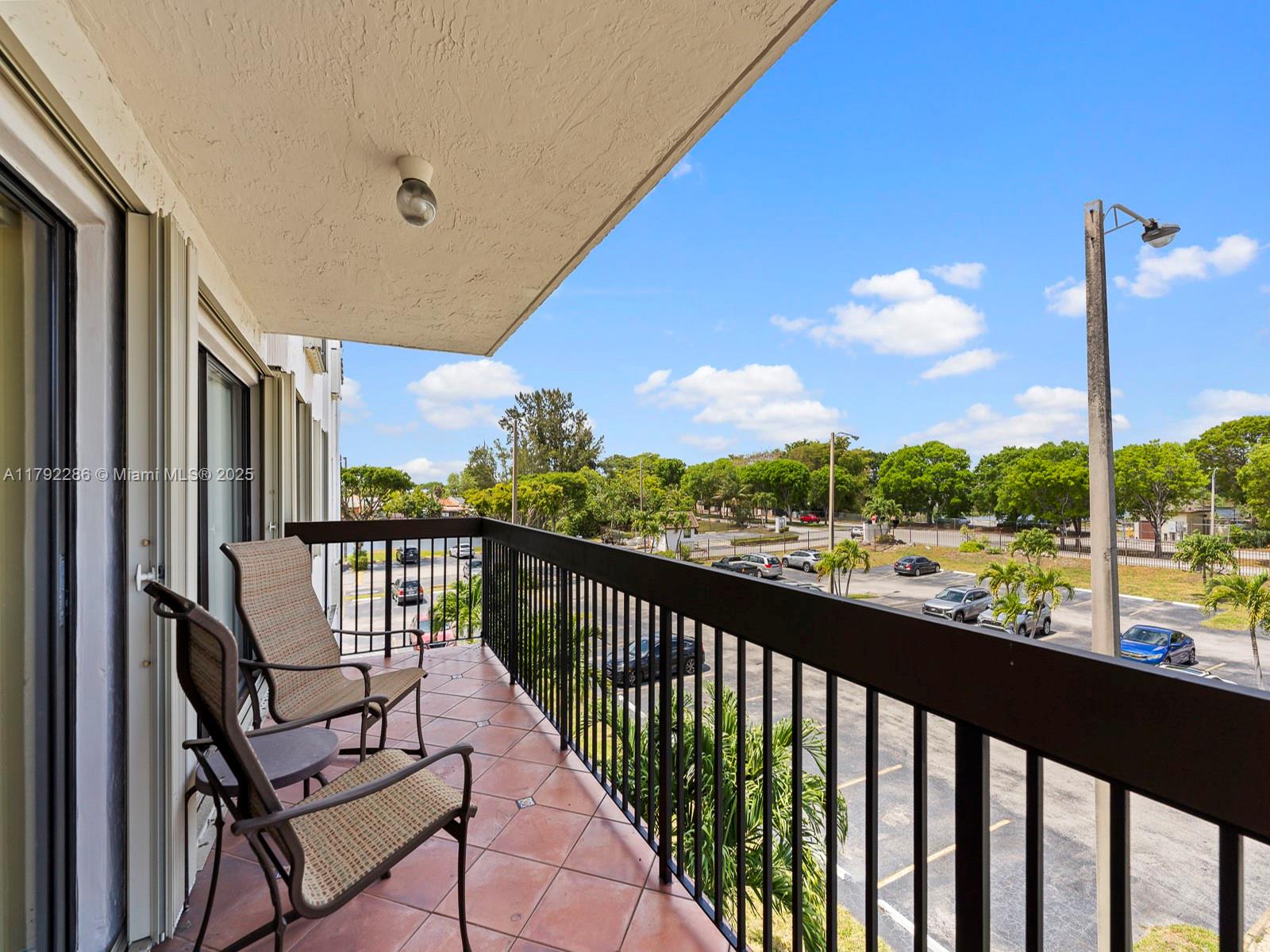 PENINSULA AT INTL GARDENS - Residential