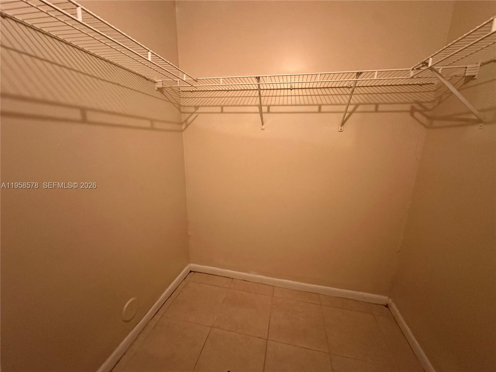 DIXIE HEIGHTS GARDEN - Residential