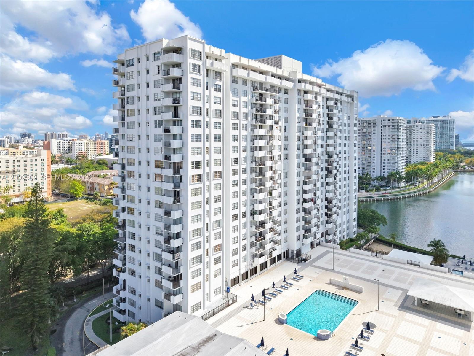 COMMODORE PLAZA CONDO - Residential