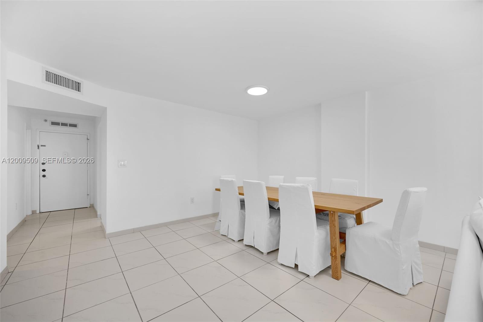 COMMODORE PLAZA CONDO - Residential