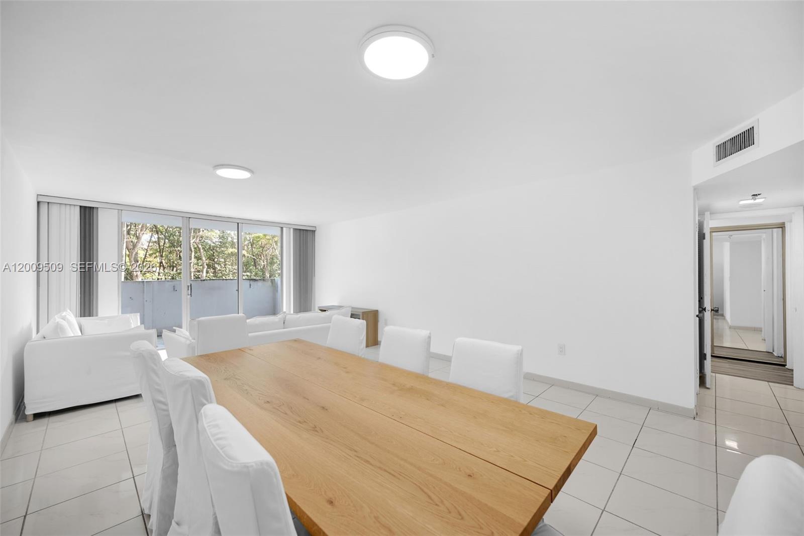 COMMODORE PLAZA CONDO - Residential