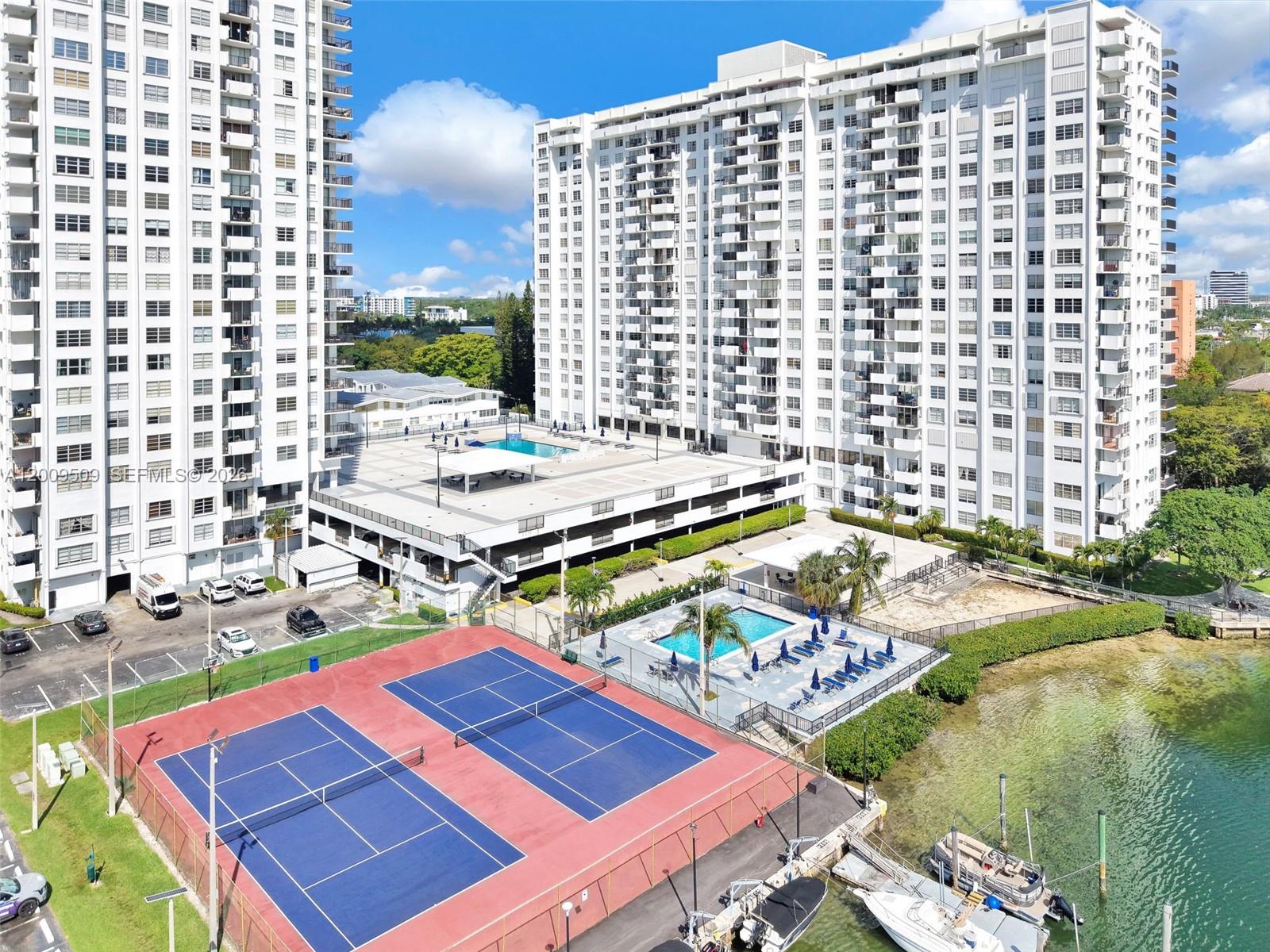 COMMODORE PLAZA CONDO - Residential