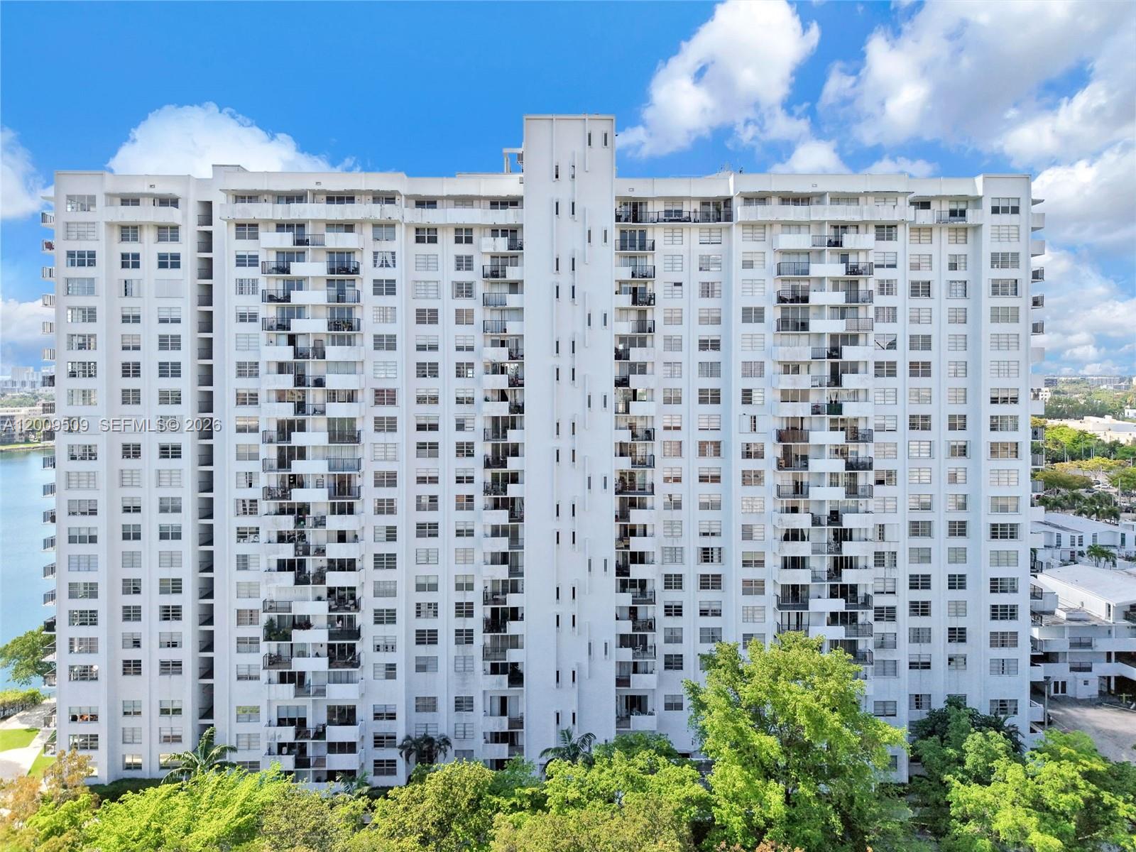 COMMODORE PLAZA CONDO - Residential