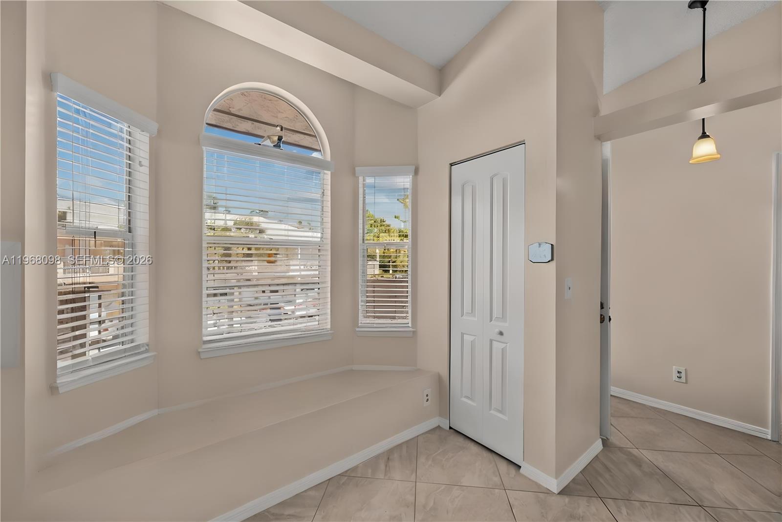 LITTLE CLUB CONDOMINIUMS - Residential