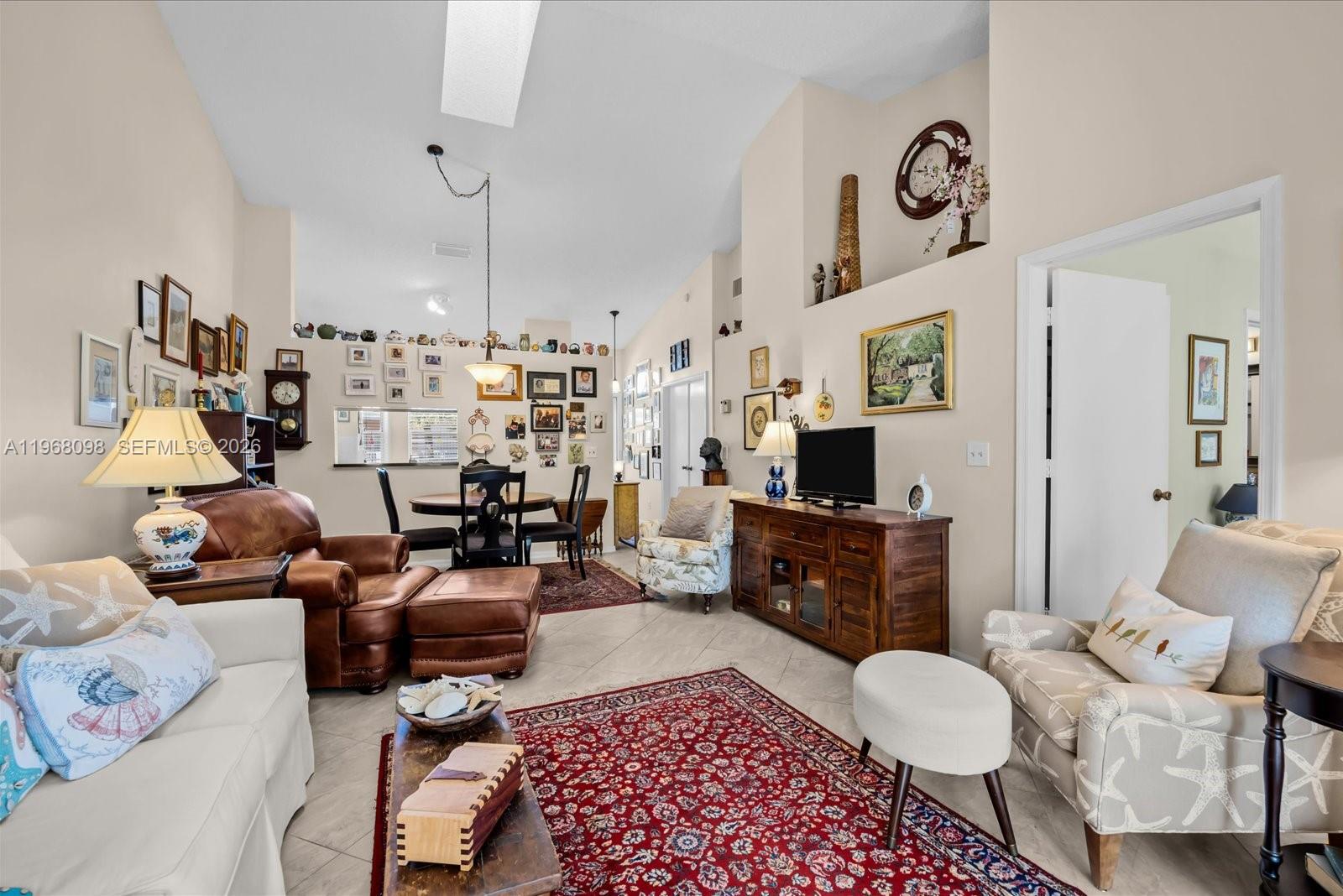 LITTLE CLUB CONDOMINIUMS - Residential