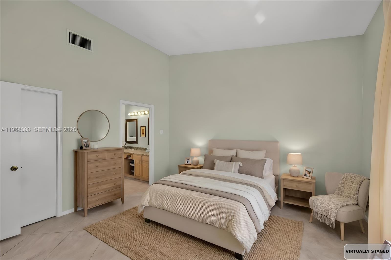 LITTLE CLUB CONDOMINIUMS - Residential