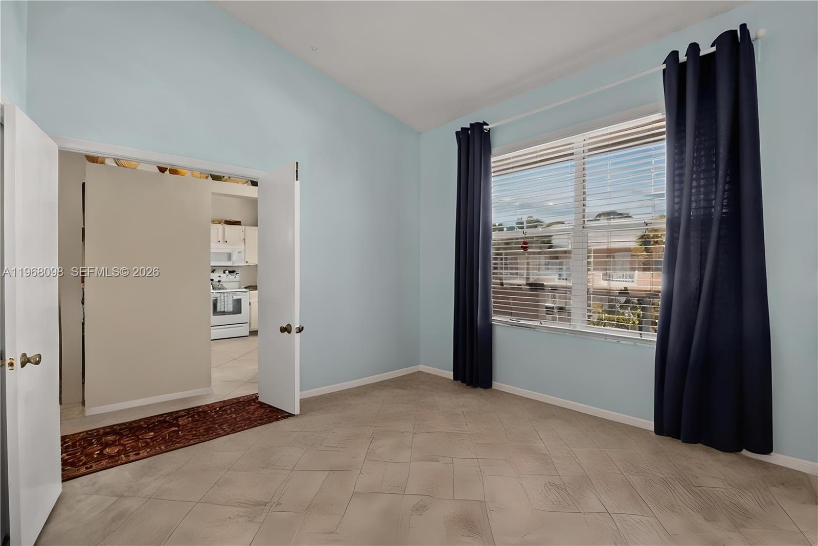 LITTLE CLUB CONDOMINIUMS - Residential