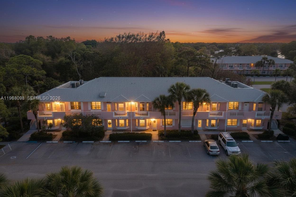 LITTLE CLUB CONDOMINIUMS - Residential