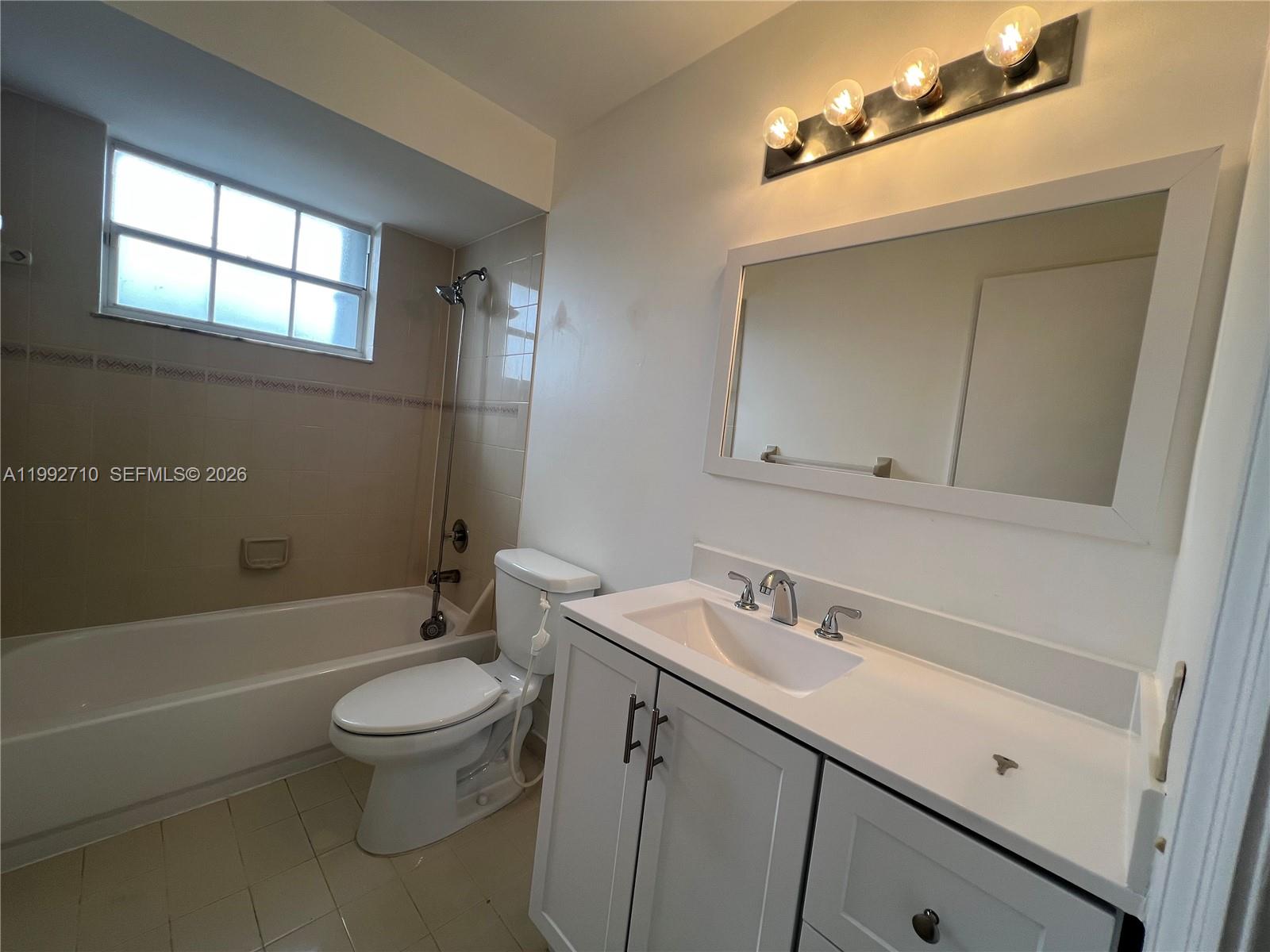 WESTWIND LAKES SEC 6 - Residential