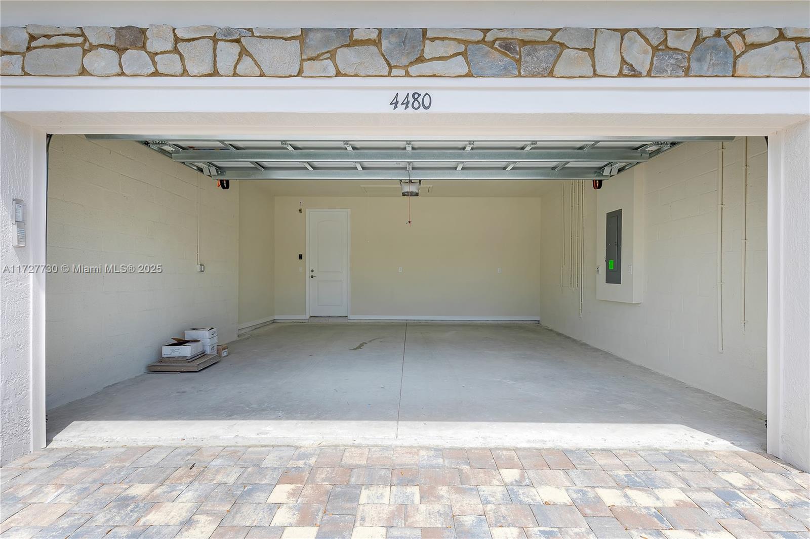 OAK TREE PROPERTY REDEVEL - Residential
