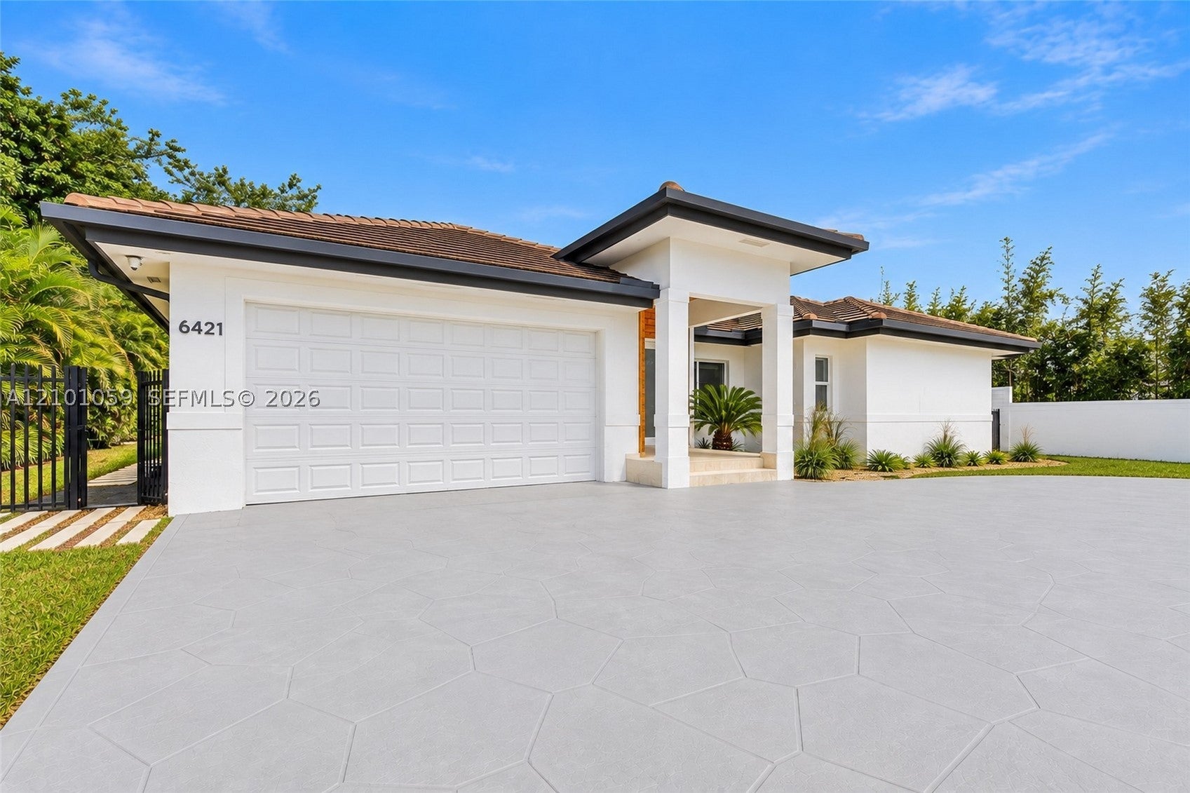 6421 Miller Dr