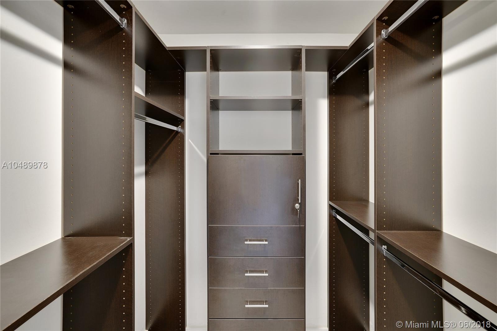 Sunset Islands Island 01 - Residential Lease