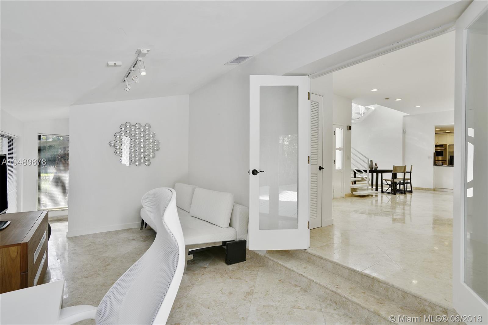 Sunset Islands Island 01 - Residential Lease