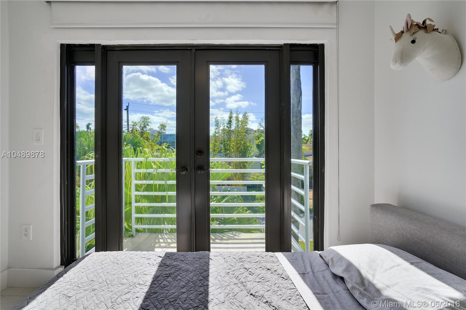 Sunset Islands Island 01 - Residential Lease