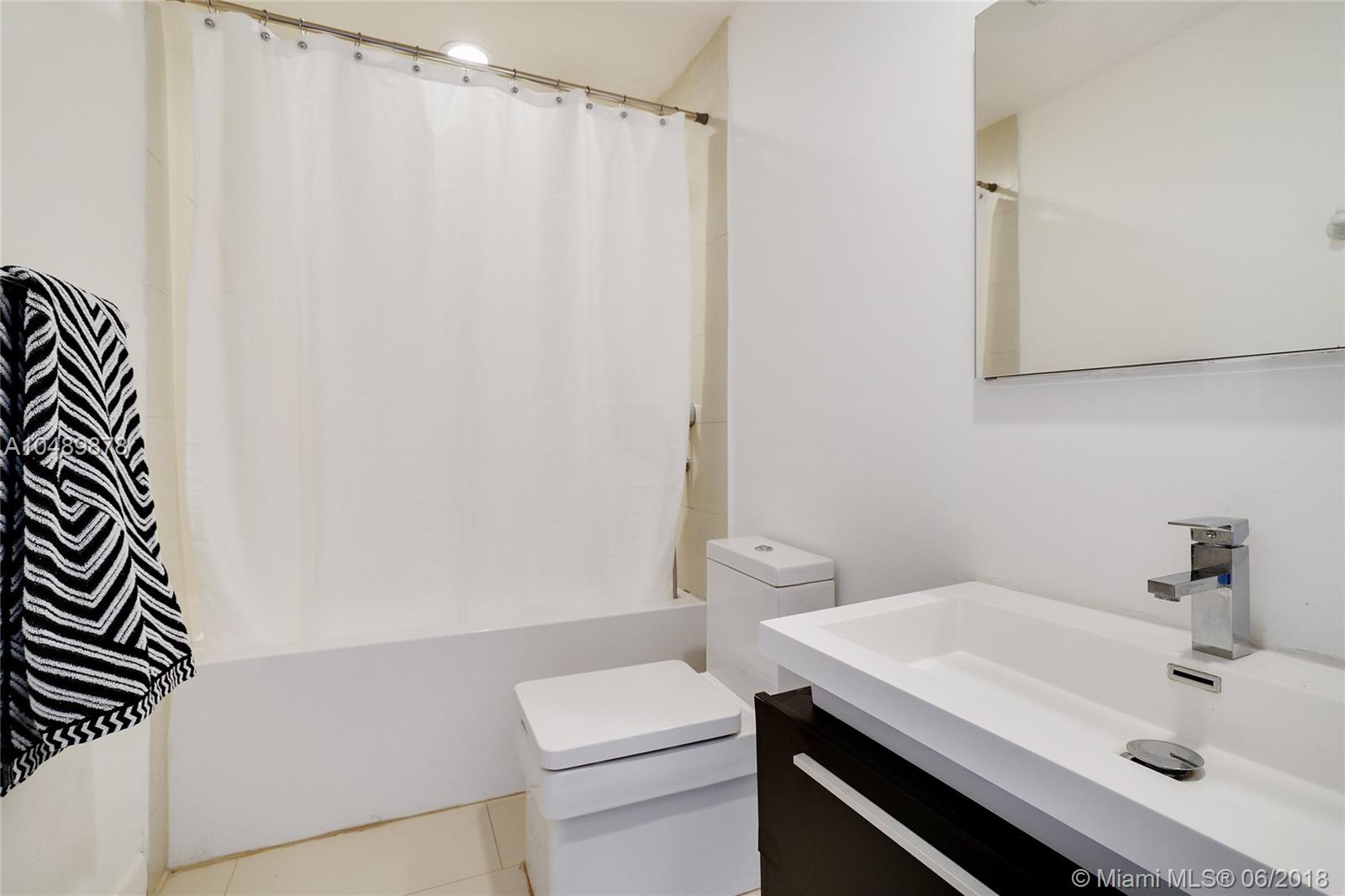 Sunset Islands Island 01 - Residential Lease