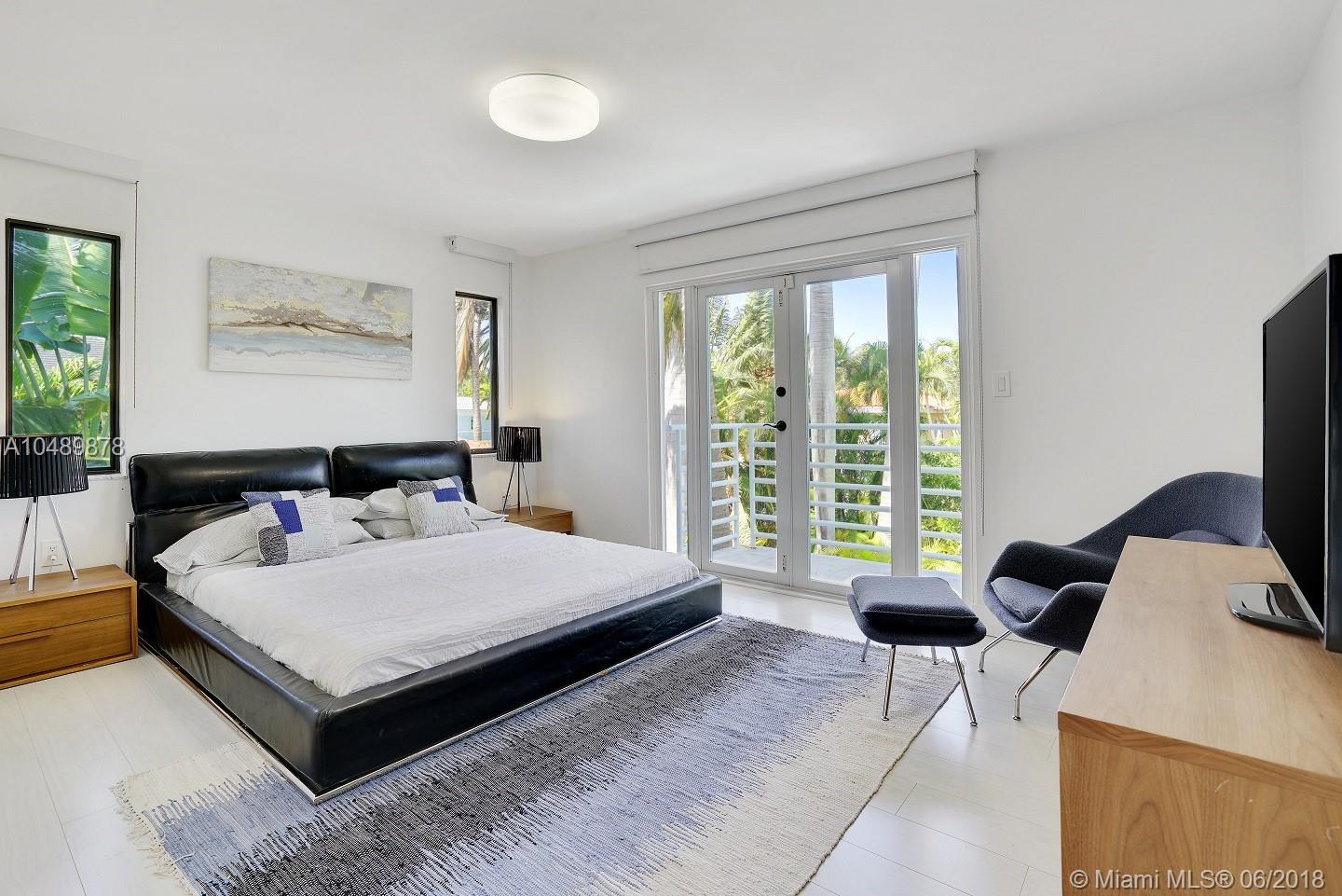 Sunset Islands Island 01 - Residential Lease