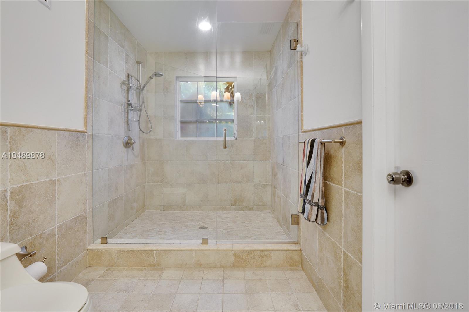 Sunset Islands Island 01 - Residential Lease